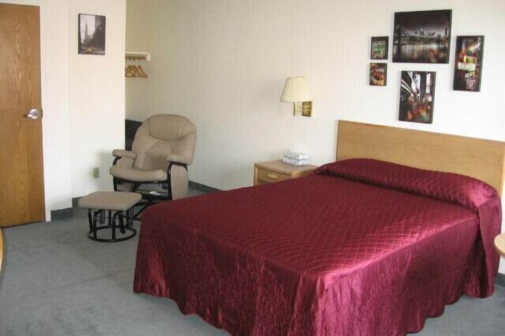 Little Bear Motel