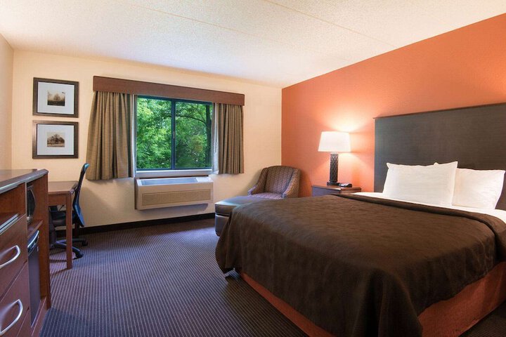 Room 22 of 32