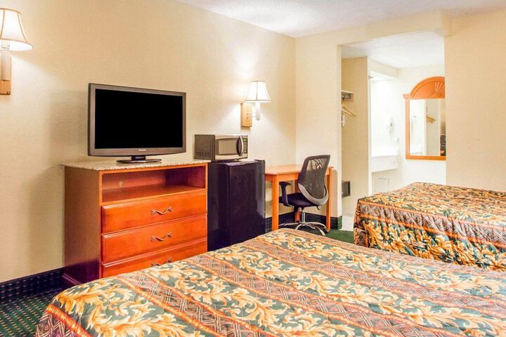 Room 22 of 26