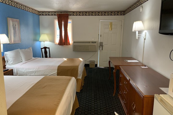 Room 23 of 25