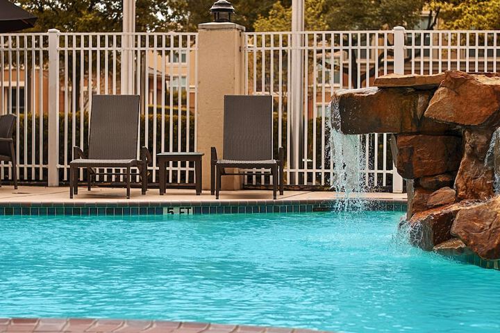 Pool 5 of 60