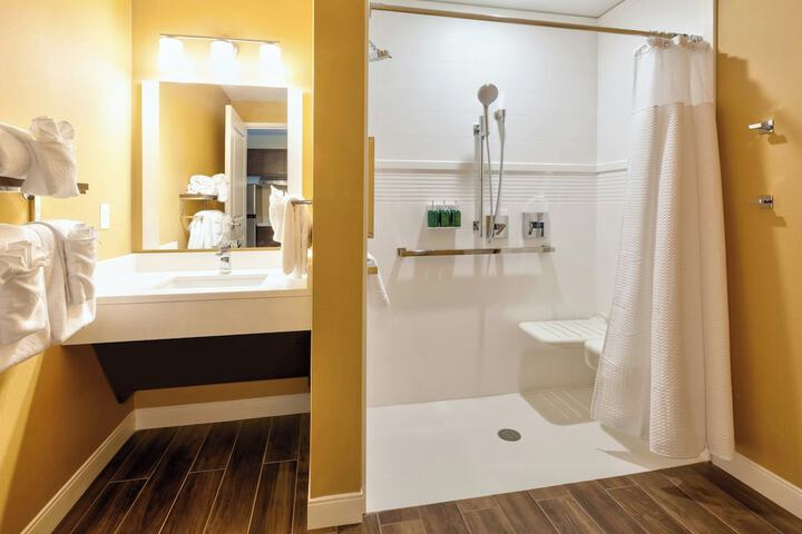 TownePlace Suites by Marriott Grand Rapids Airport Southeast