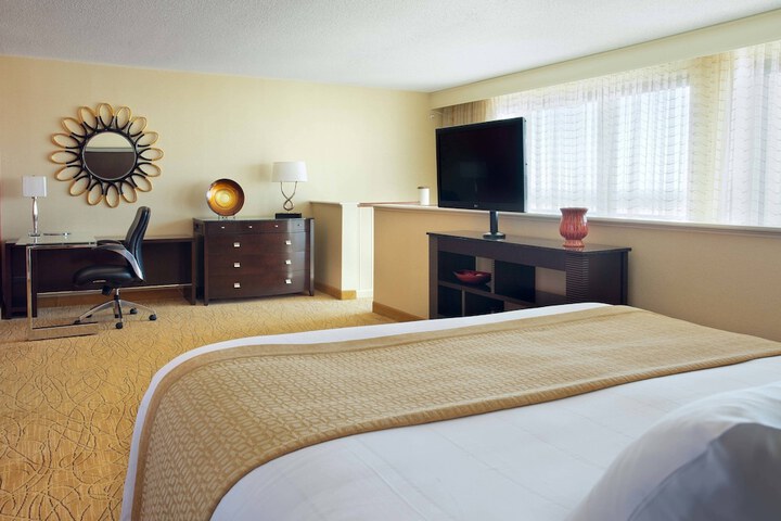 Room 10 of 52