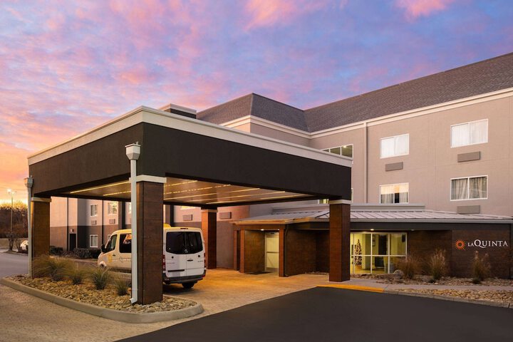 Hotel 3 of 28