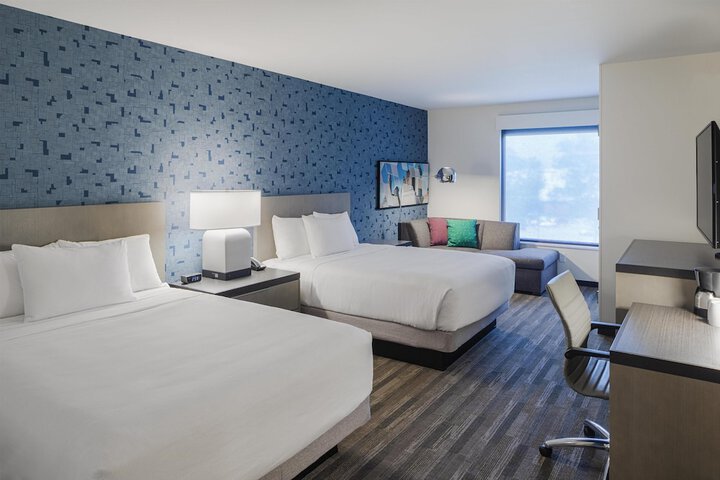 Hyatt House Columbus OSU / Short North