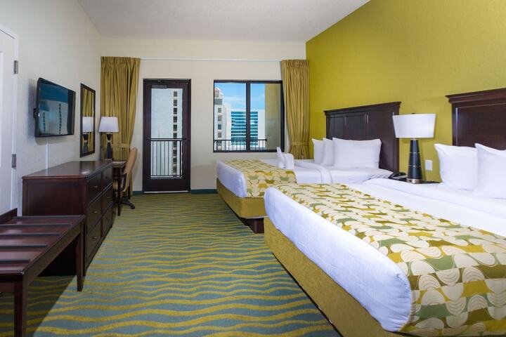 Room 104 of 141