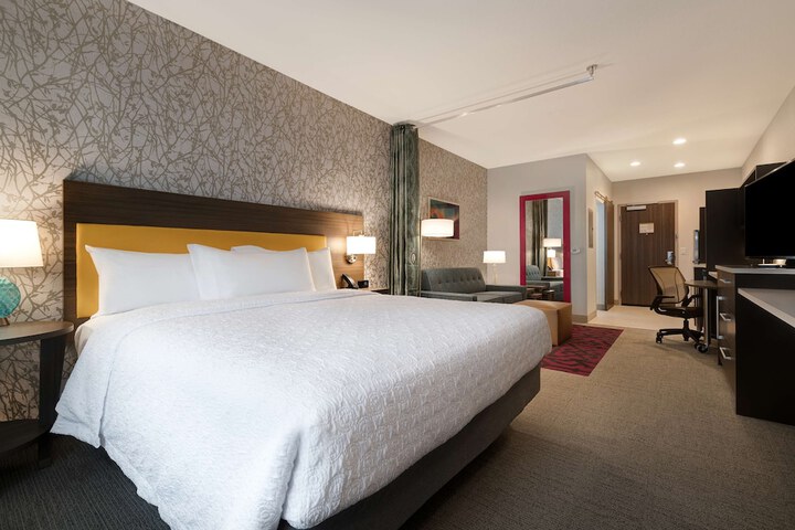 Room 15 of 53