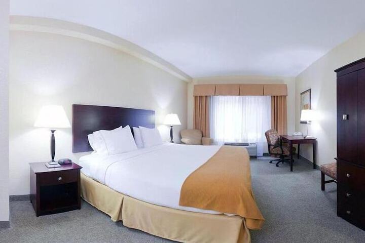 Holiday Inn Express Hotel & Suites Athens by IHG