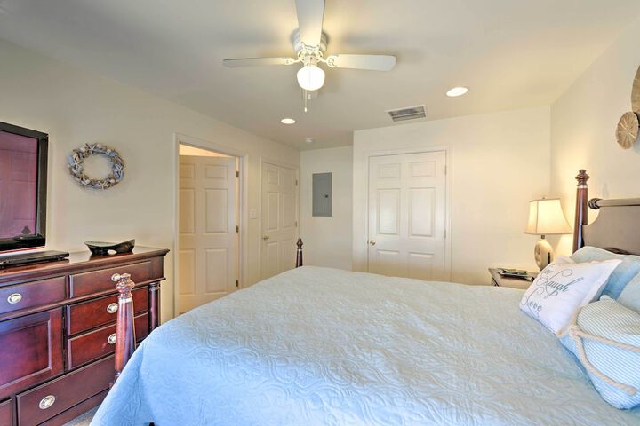 Brigantine Condo - Steps to the Ocean!