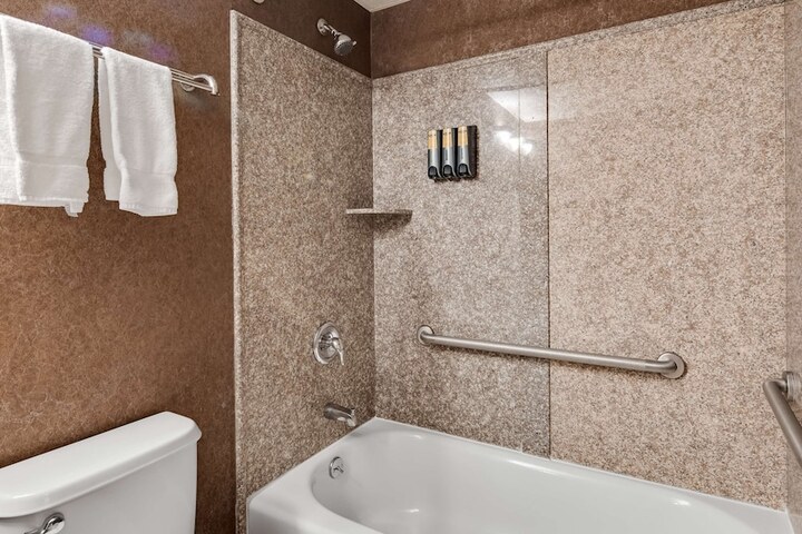 Room 20 of 37