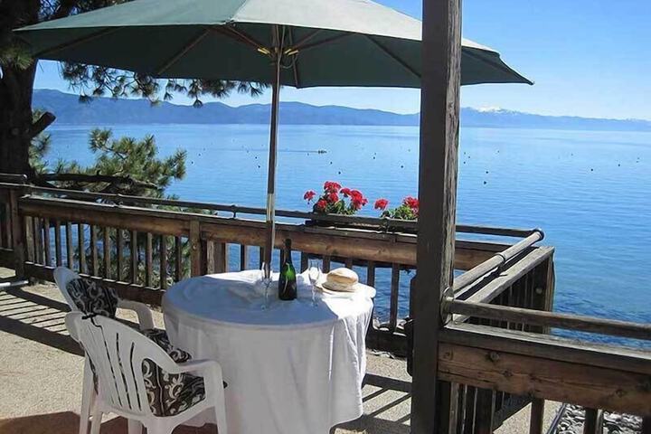 Holiday House