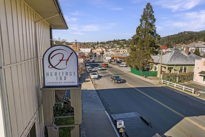 Heritage Inn Yosemite / Sonora