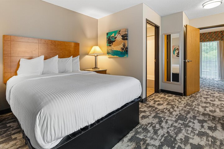 Best Western Ambassador Inn & Suites