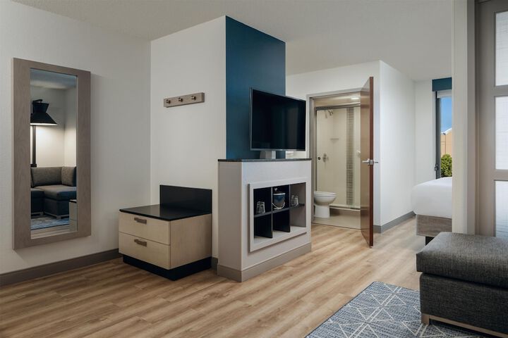 Hyatt Place Sacramento / Rancho Cordova