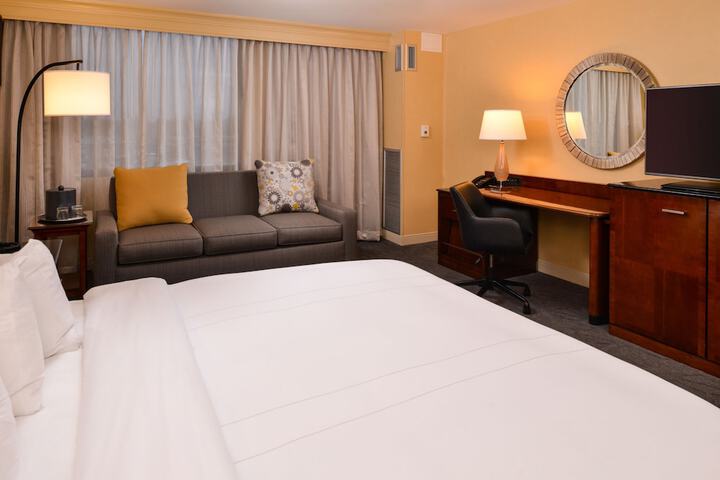 Room 15 of 26