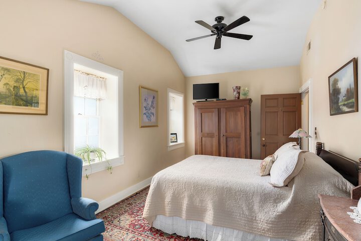 Room 11 of 61