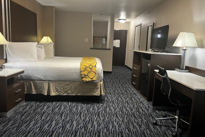 Room 21 of 27