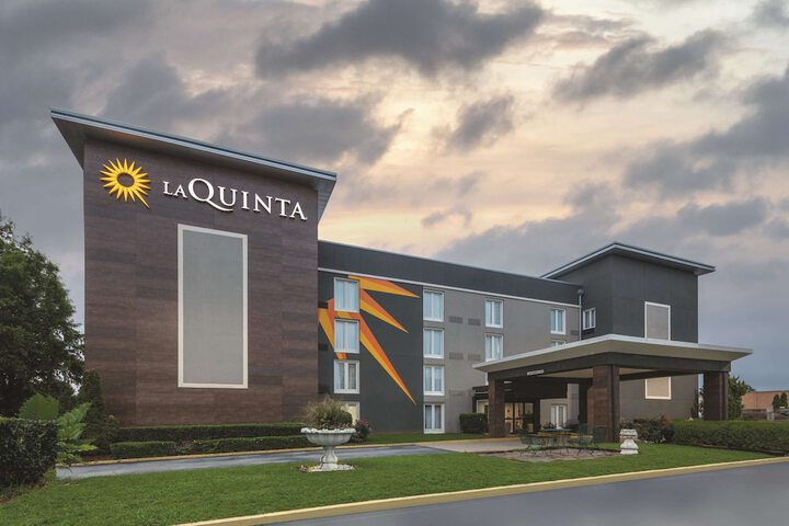 Hotel 5 of 62