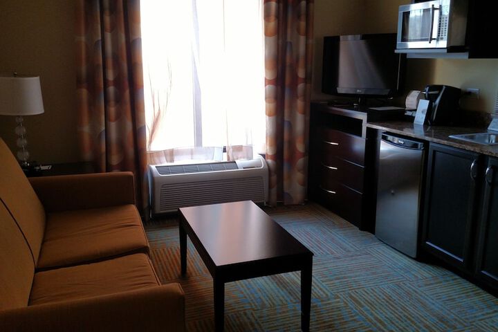 Holiday Inn Express Hotel & Suites PERRY by IHG