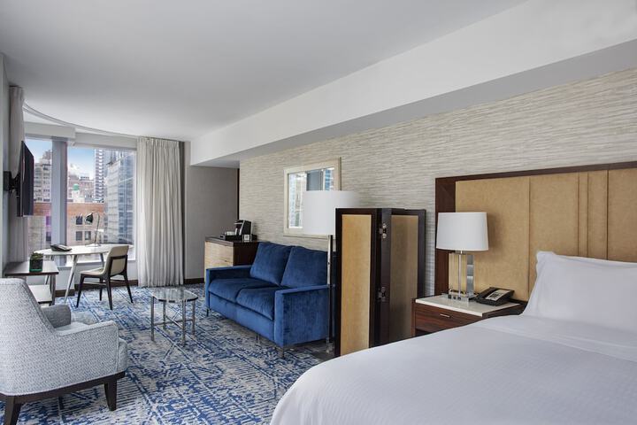 Room 46 of 118