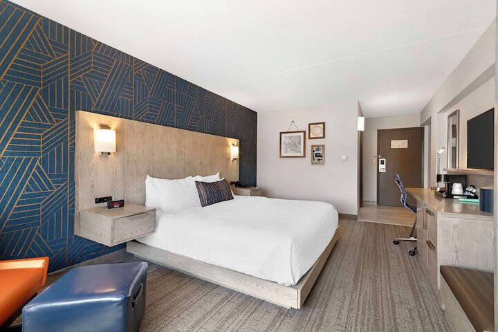 Room 29 of 43