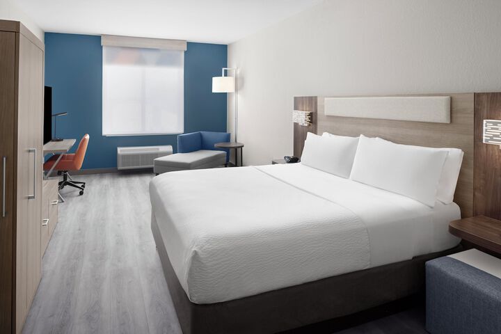 Room 40 of 62