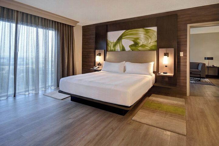 Room 46 of 103