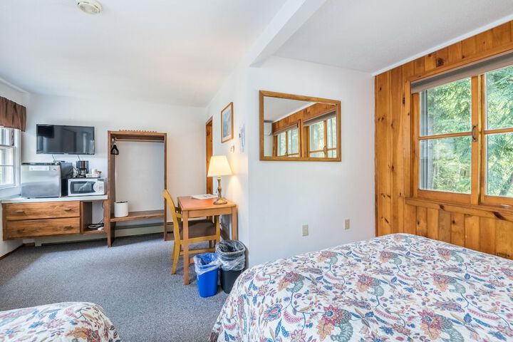 Room 33 of 44