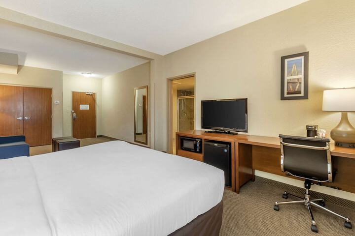 Room 18 of 34