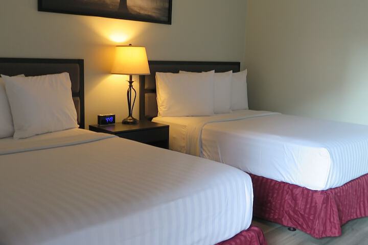 Room 16 of 25
