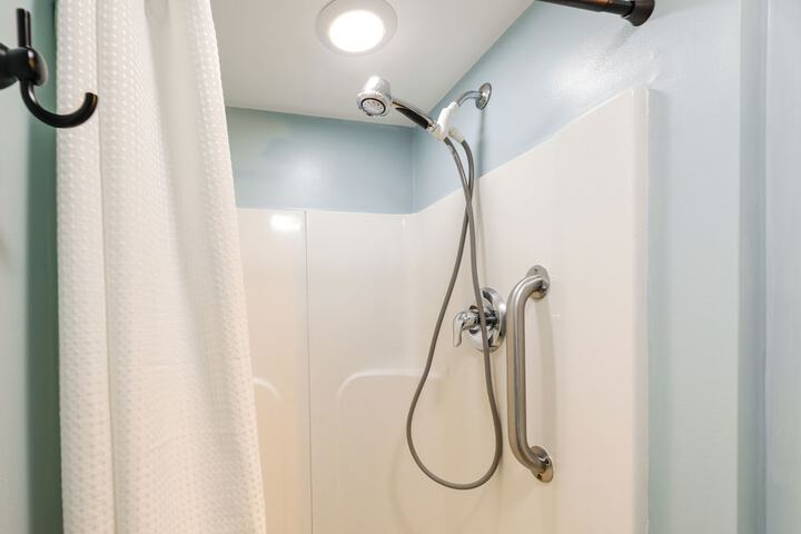 2 Mi to Beach: Gem w / Enclosed Patio in Selbyville