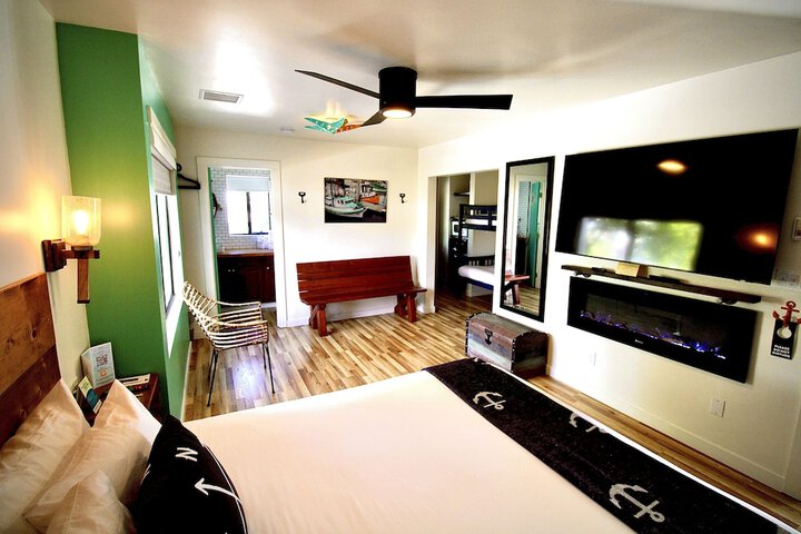 Room 57 of 91