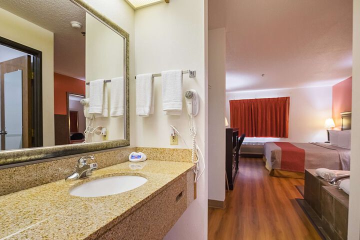 Room 16 of 31