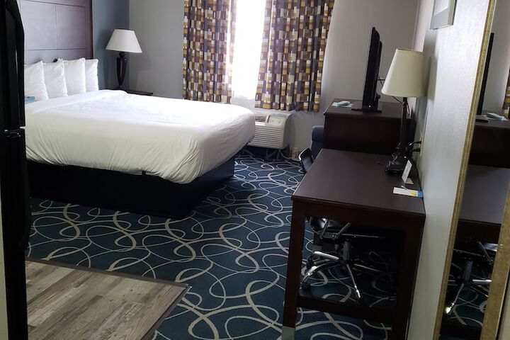 Room 35 of 40