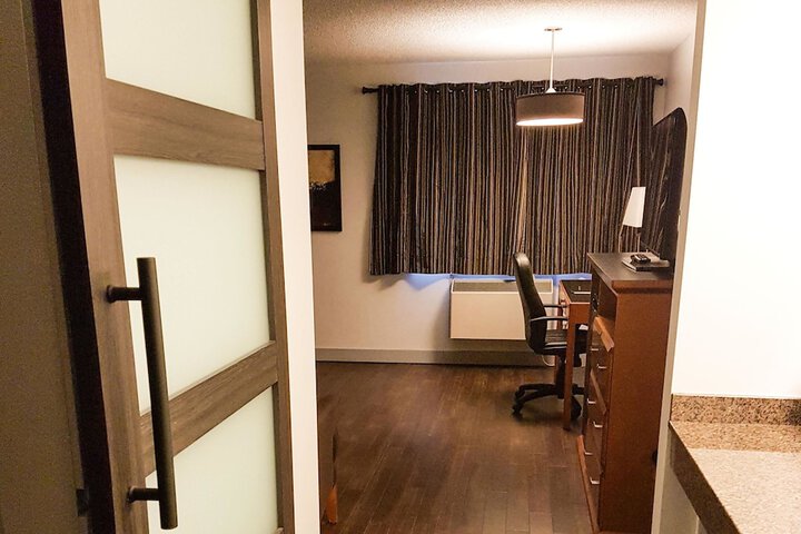Room 13 of 62