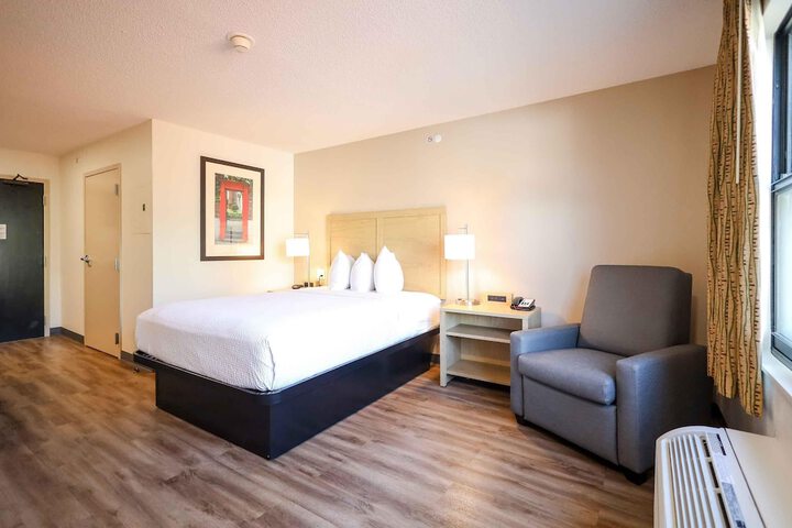 Extended Stay America Suites Cleveland Beachwood Orange Pl S