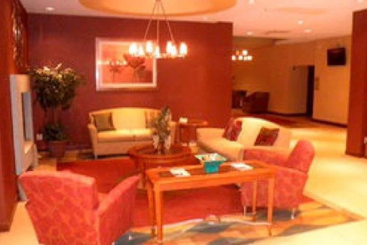 Howard Johnson Holyoke / Springfield
