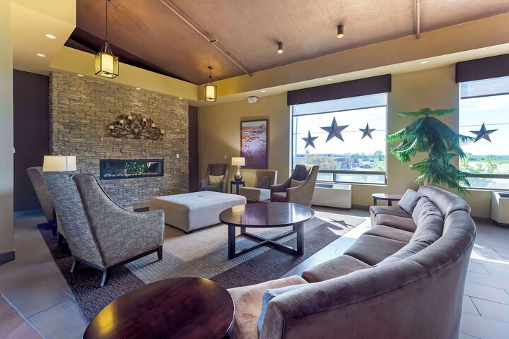 Hotel Interior 11 of 58