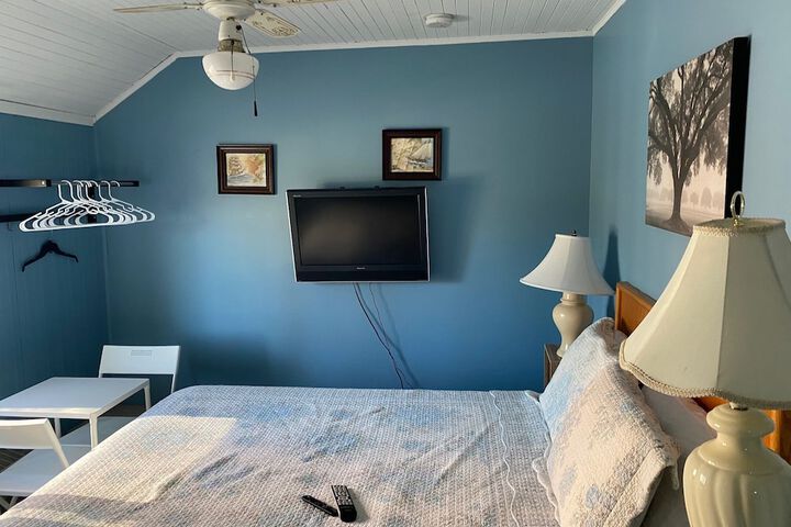 Room 64 of 78