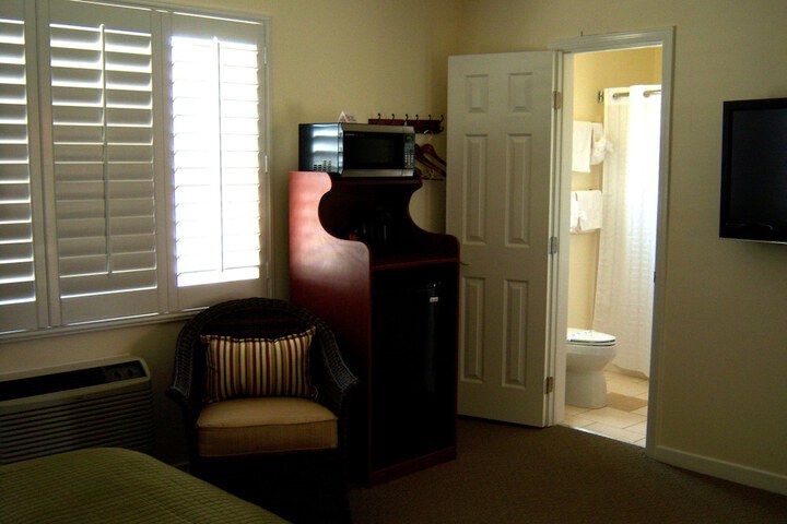Room 31 of 60