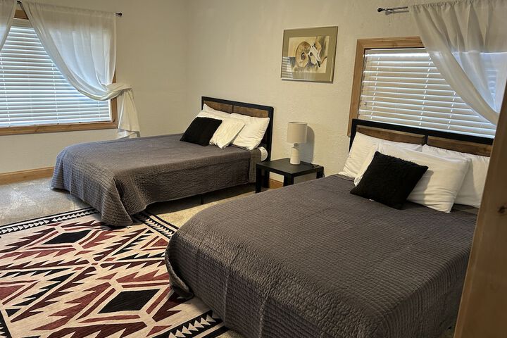 Room 52 of 153