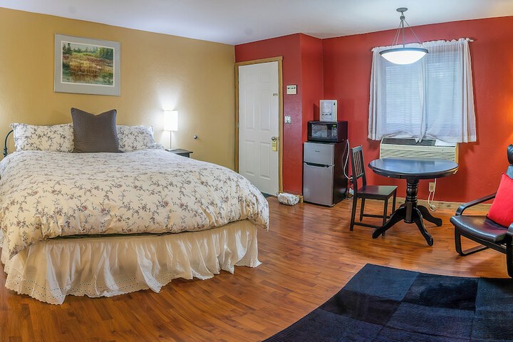 Room 20 of 38