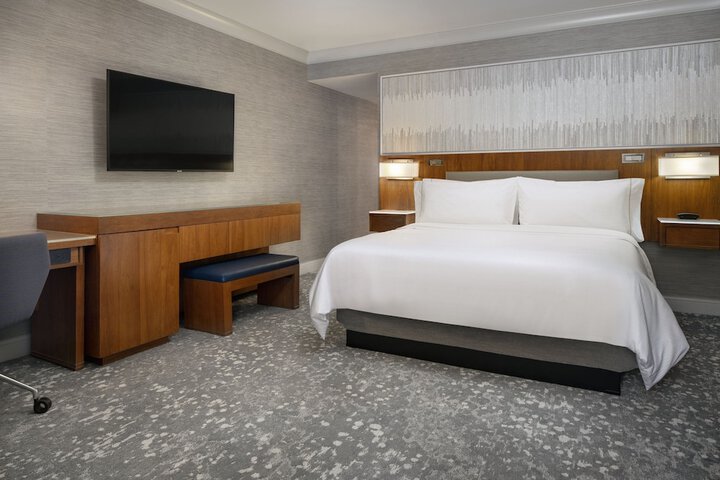 Room 22 of 64