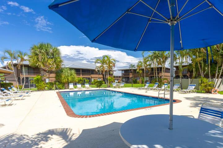 Bass & Sun Condominium 2 / 2 Bedroom