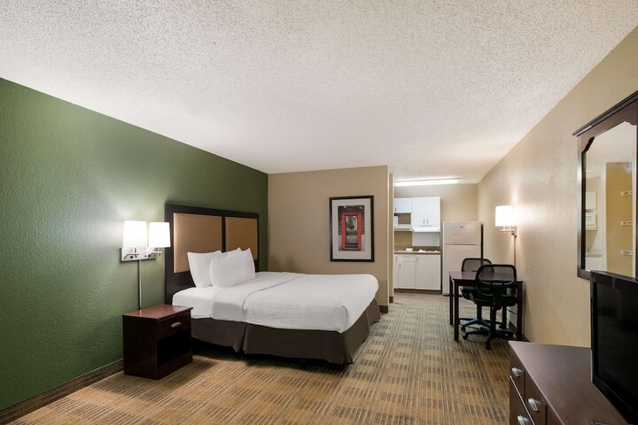 Room 29 of 38