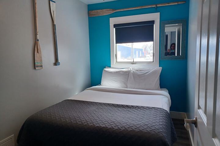 Room 49 of 118