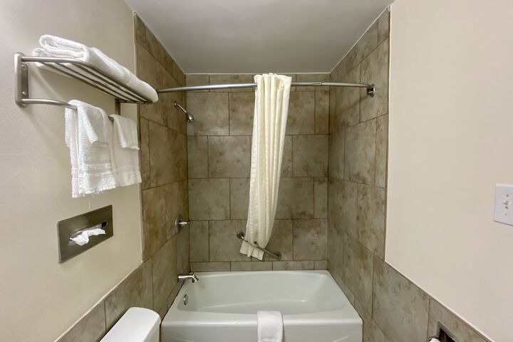 Roswell Inn