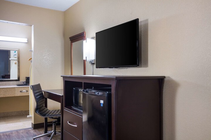 Quality Inn Starkville near University