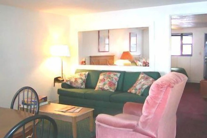 Room 25 of 40