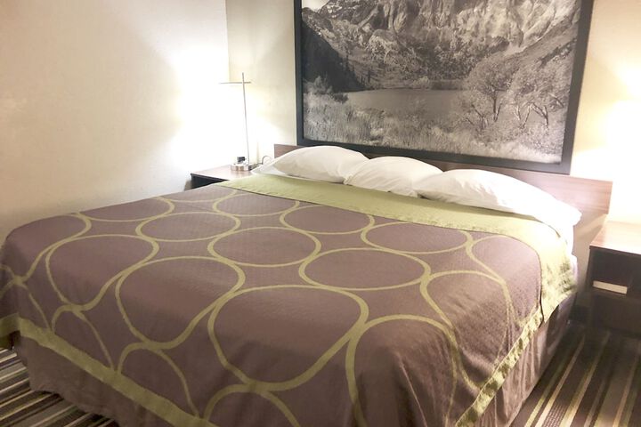Room 22 of 29